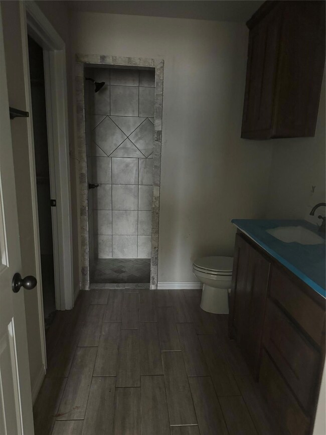 650 Elm Tree Ct, Poolville, TX 76487 - photo 5