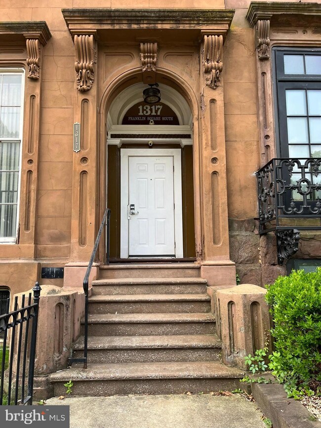 1317 W Fayette St unit 3B, Baltimore, MD 21223 - photo 2