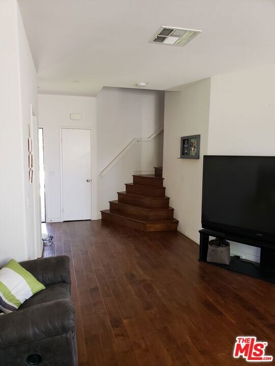 348 Field St, Oxnard, CA 93033 - photo 5