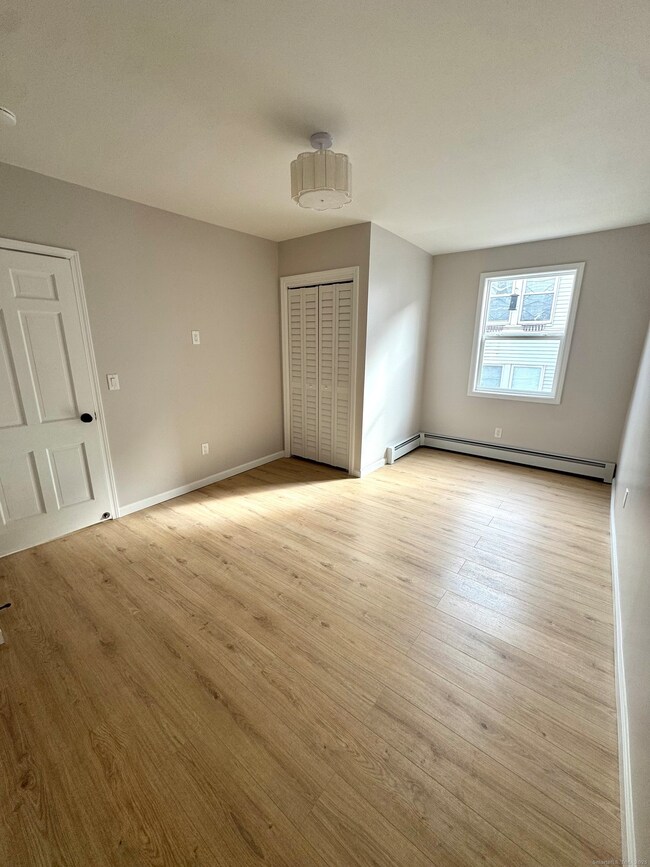 24 Woodbury Ave unit 1A, Norwalk, CT 06850 - photo 4