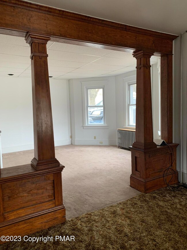 2023 405 E Center Living Room wood work