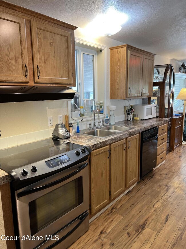 Spacious kitchen