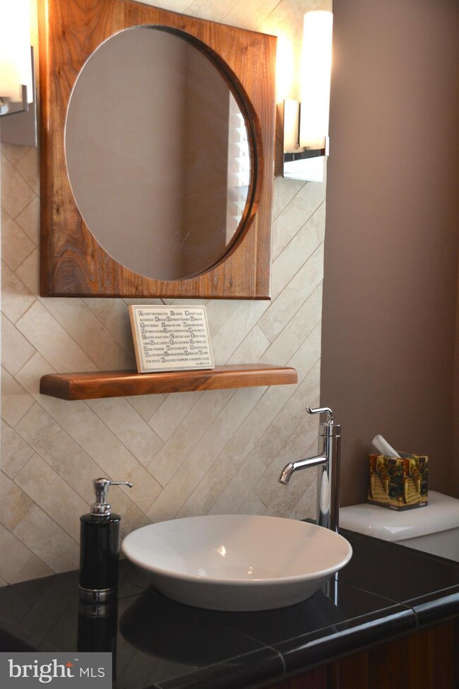 7734 White Willow Ct, Springfield, VA 22153 - photo 5