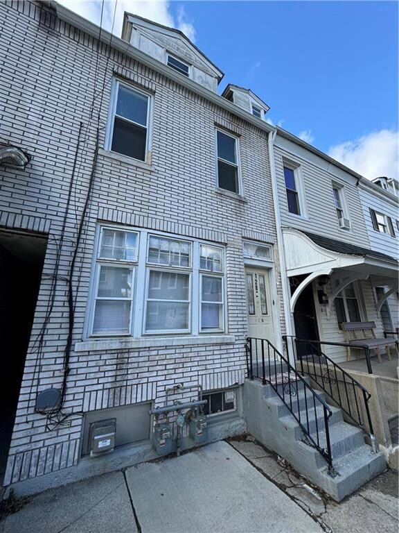 128 N 12th St unit 2, Allentown, PA 18102 - photo 2
