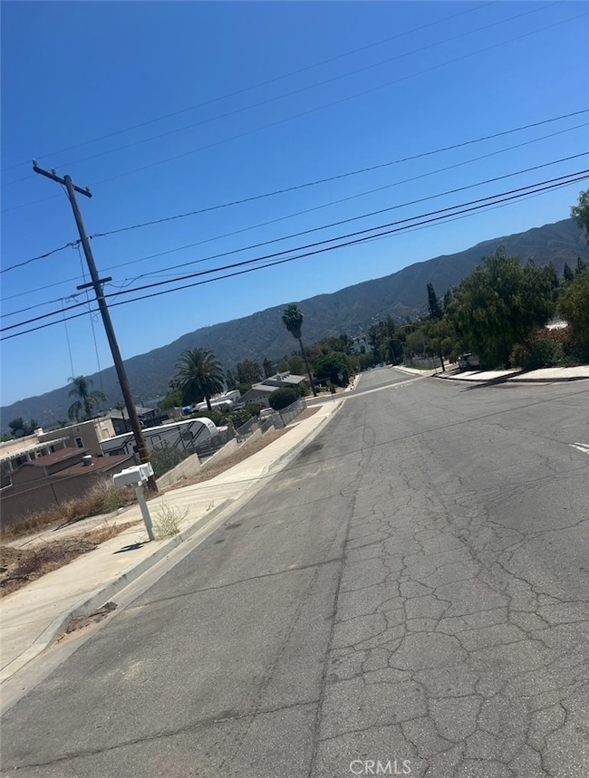 208 N Lewis St, Lake Elsinore, CA 92530 - photo 3