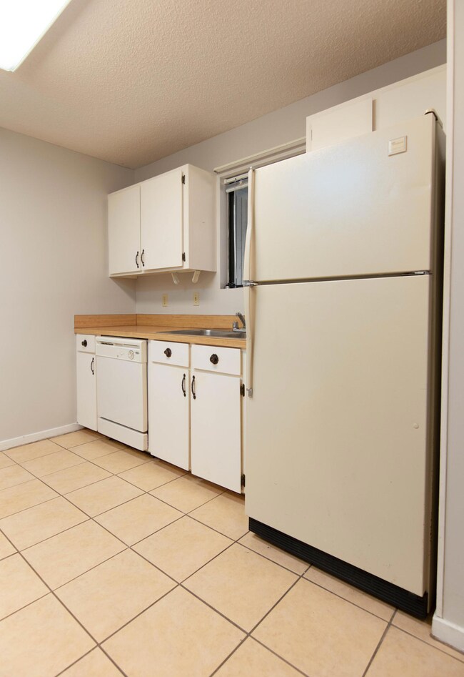 2741 Jobee Dr Unit 102