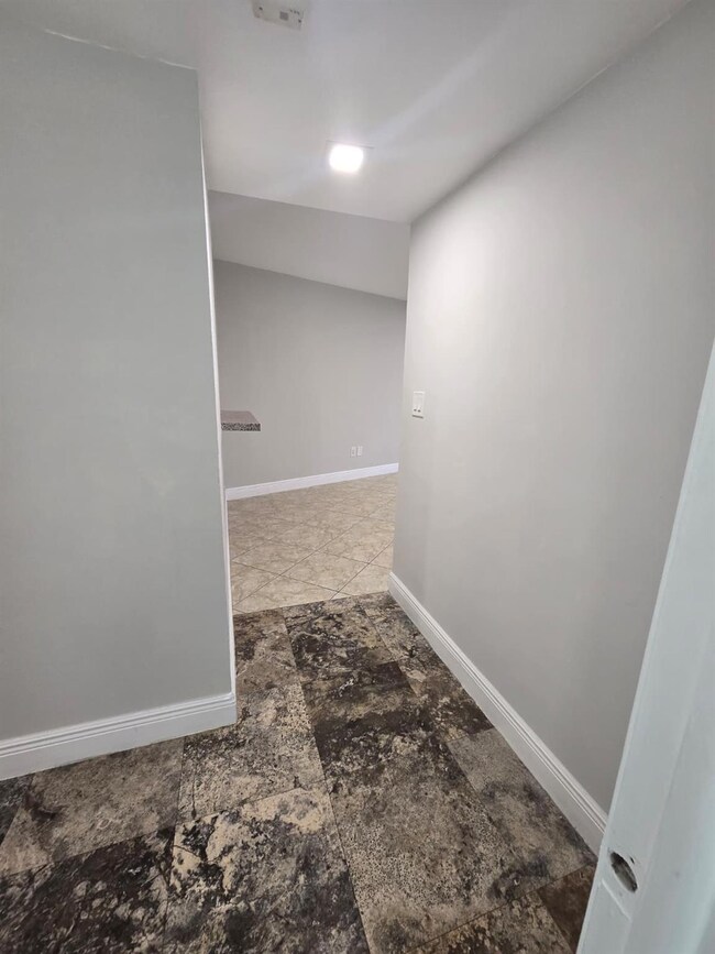 4121 Stirling Rd unit 205, Davie, FL 33314 - photo 5