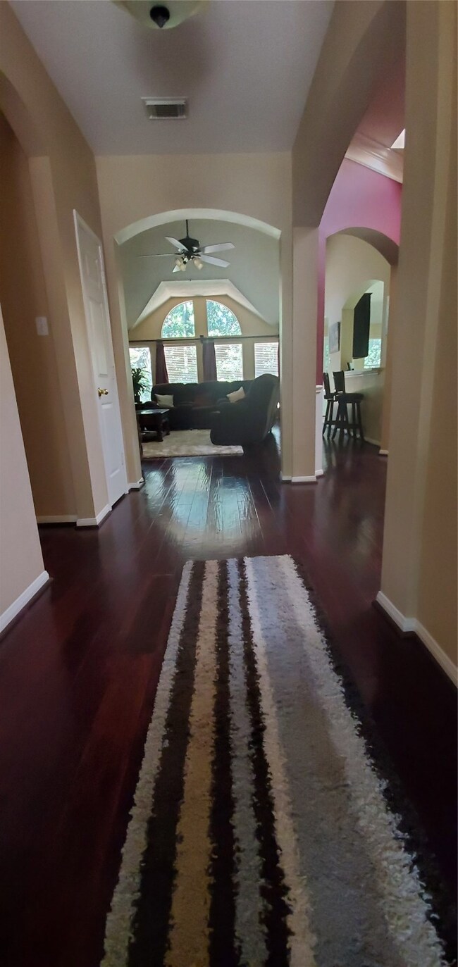 31206 Deerwood Park Ln, Spring, TX 77386 - photo 3