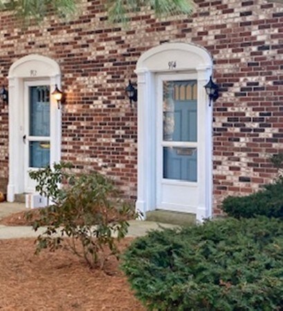 914 Edgell Rd, Framingham, MA 01701 - photo 2