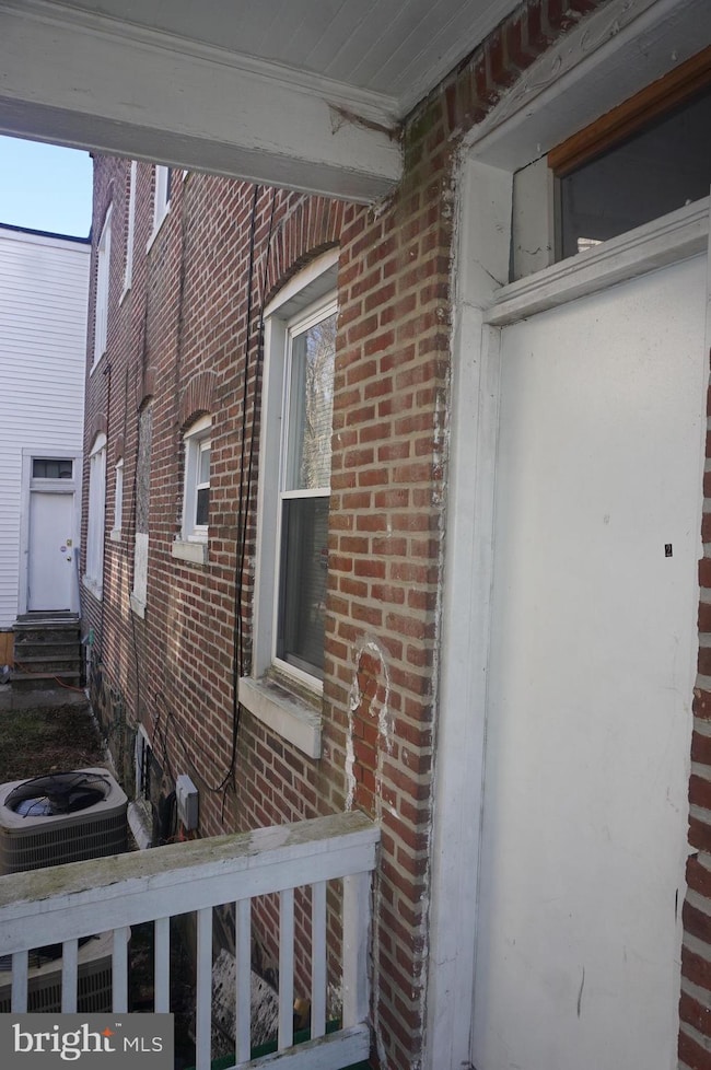 1105 Walnut Ave, Baltimore, MD 21229 - photo 3