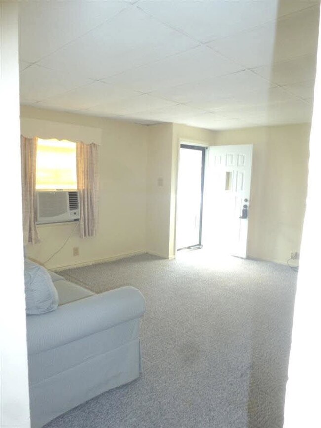 1901 E Greenlawn Ct, Muncie, IN 47302 - photo 3