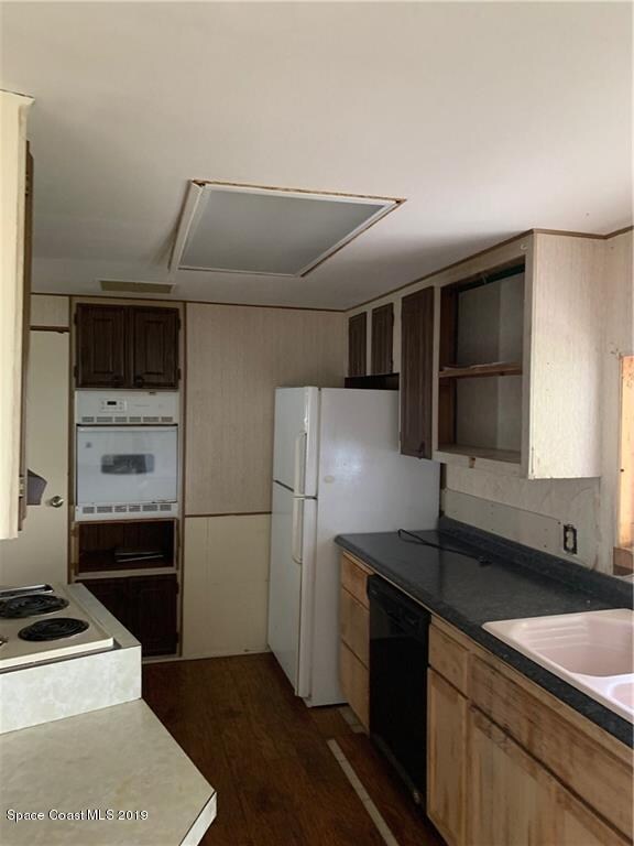 808 Beech Ct, Sebastian, FL 32976 - photo 3