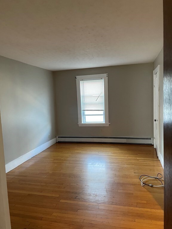 21 Sprague St unit 1, Peabody, MA 01960 - photo 4