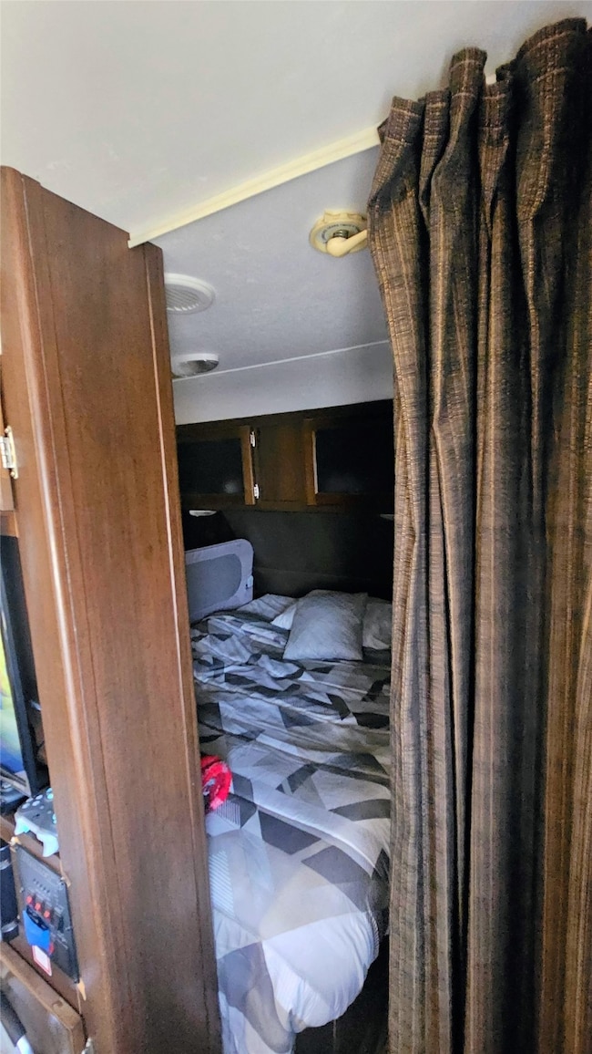 413 Lakeview Trail, Weatherford, TX 76087 - photo 2