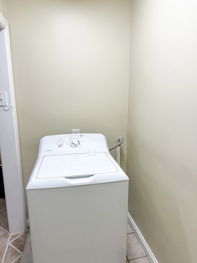 1302 W 3rd Ave, Albany, GA 31707 - photo 7