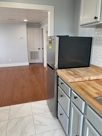 597 Charles St unit 6, Fall River, MA 02724 - photo 3