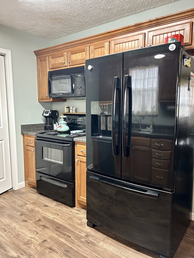 205 Eventine Dr, Shelbyville, TN 37160 - photo 4