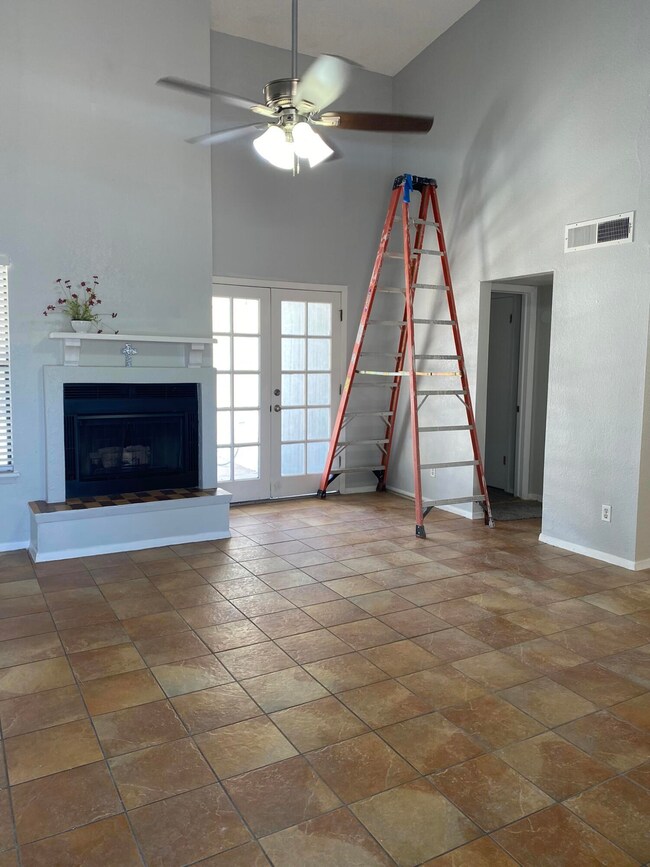 2BD9463C-A155-45C5-8244-967F18735D41