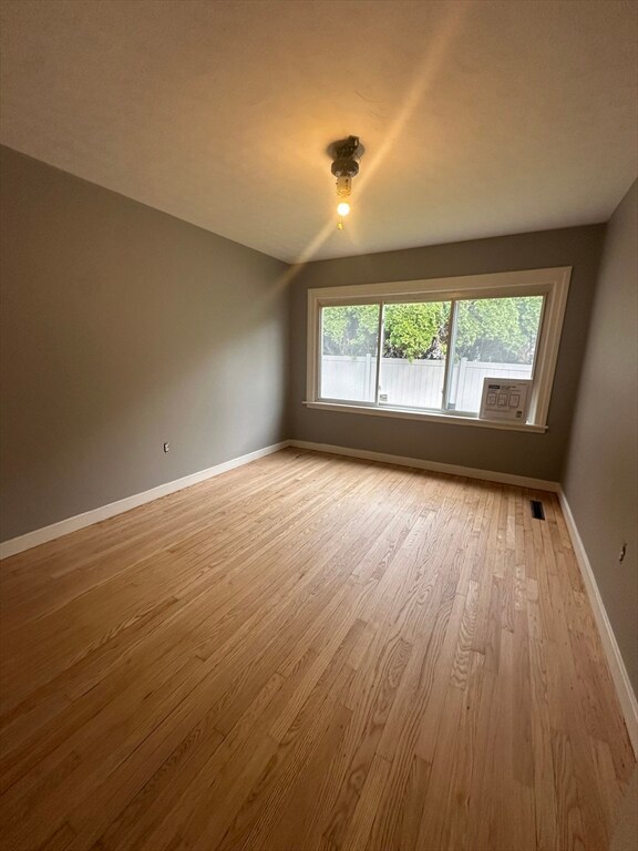 257 June St unit 1, Worcester, MA 01602 - photo 5