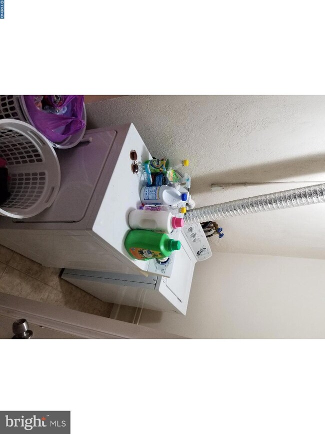 1007 N 11th St, Reading, PA 19604 - photo 5