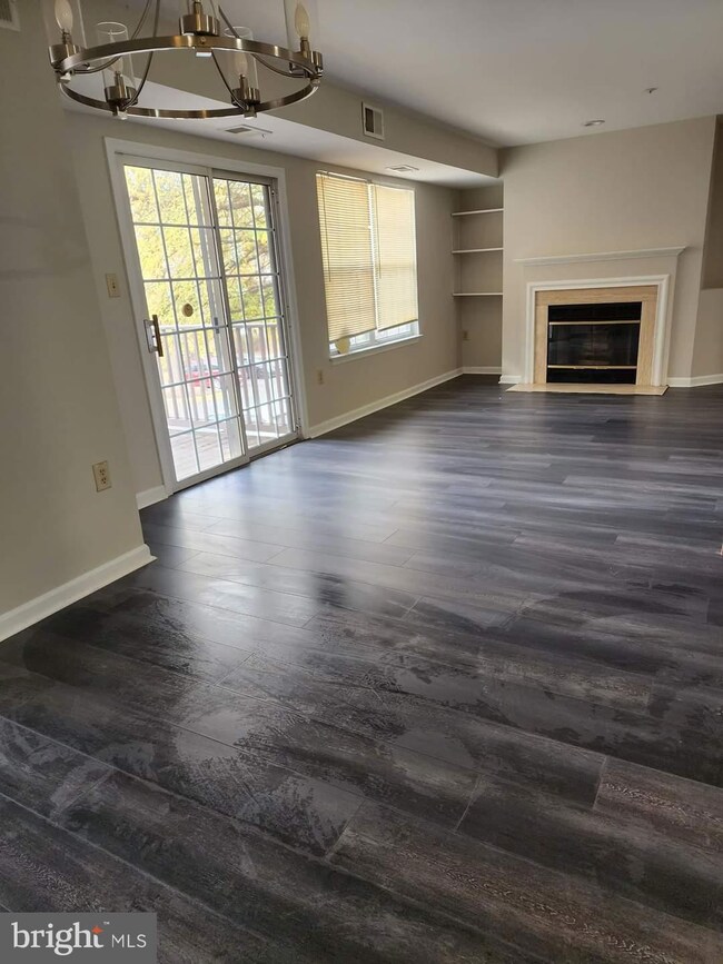9709 Lake Pointe Ct unit 201, Upper Marlboro, MD 20774 - photo 4