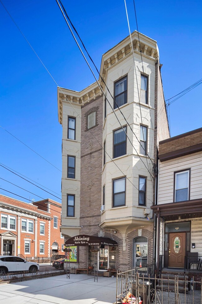 2614 Palisade Ave unit 1A, Weehawken, NJ 07086 - photo 6