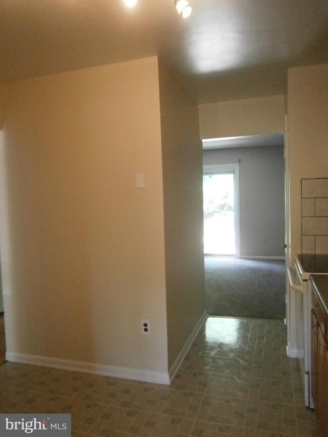 5220 Karl Place NE, Washington, DC 20019 - photo 5