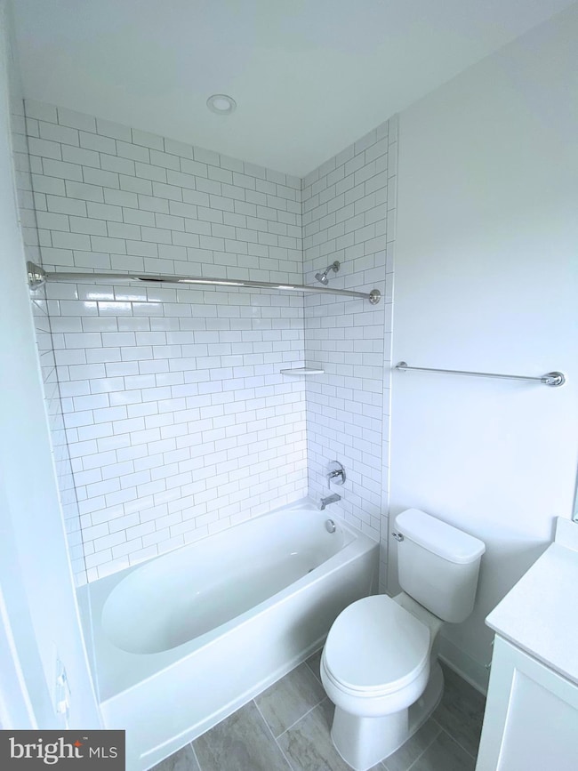 11238 Bunsen St, Reston, VA 20190 - photo 6