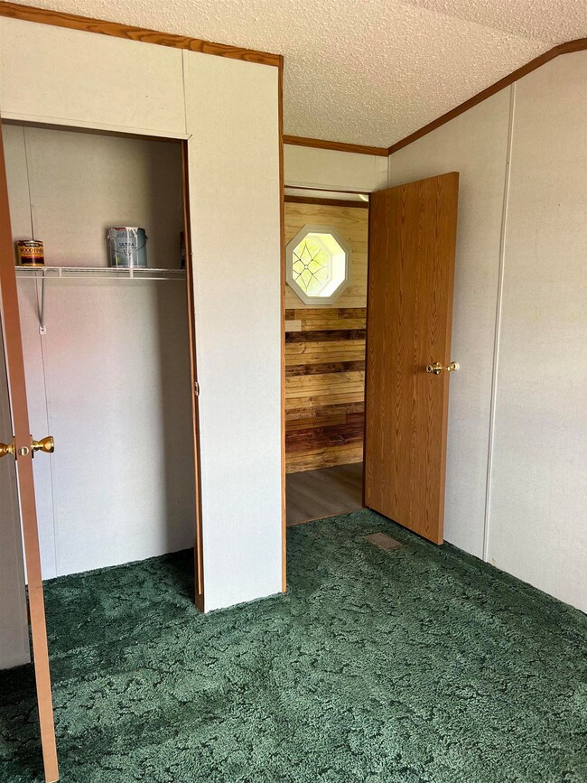 6119 E 400 N, van Buren, IN 46991 - photo 6