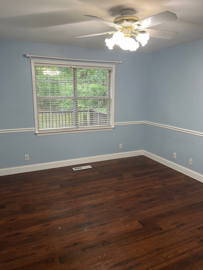 315 Viewmont Dr, Tunnel Hill, GA 30755 - photo 6