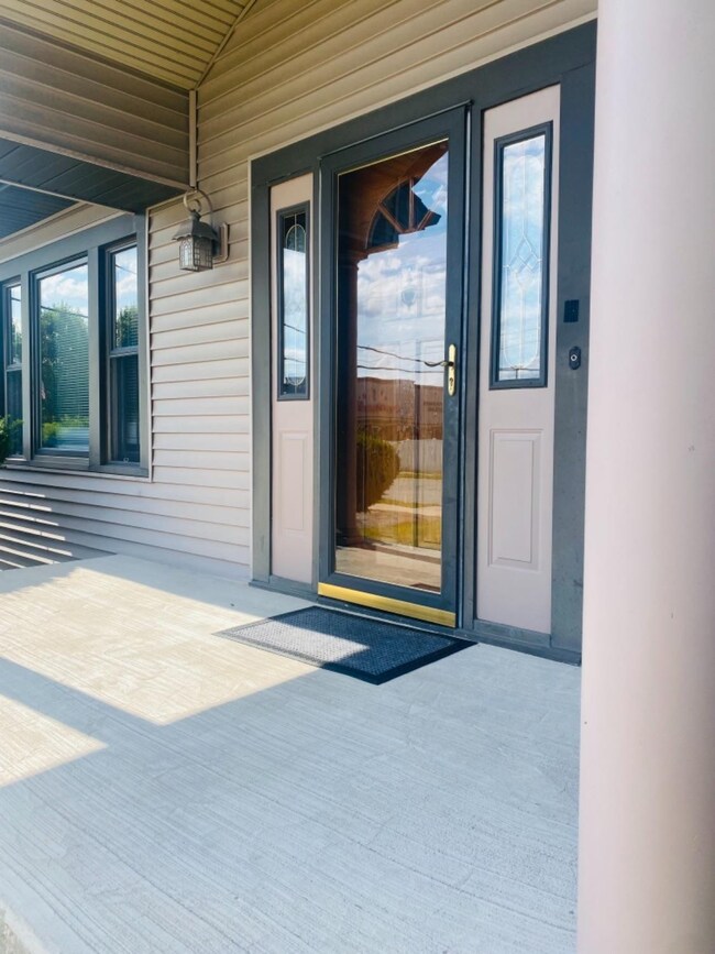 131 Keilman St, Dyer, IN 46311 - photo 3