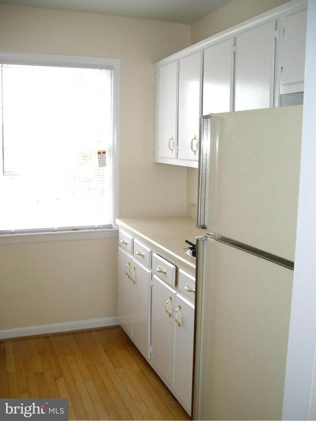 9459 Fairfax Blvd unit 304, Fairfax, VA 22031 - photo 7