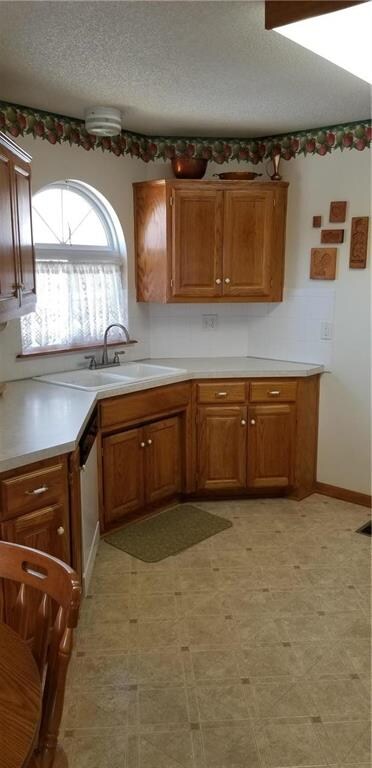 501 NW Durango Ct, Blue Springs, MO 64014 - photo 5