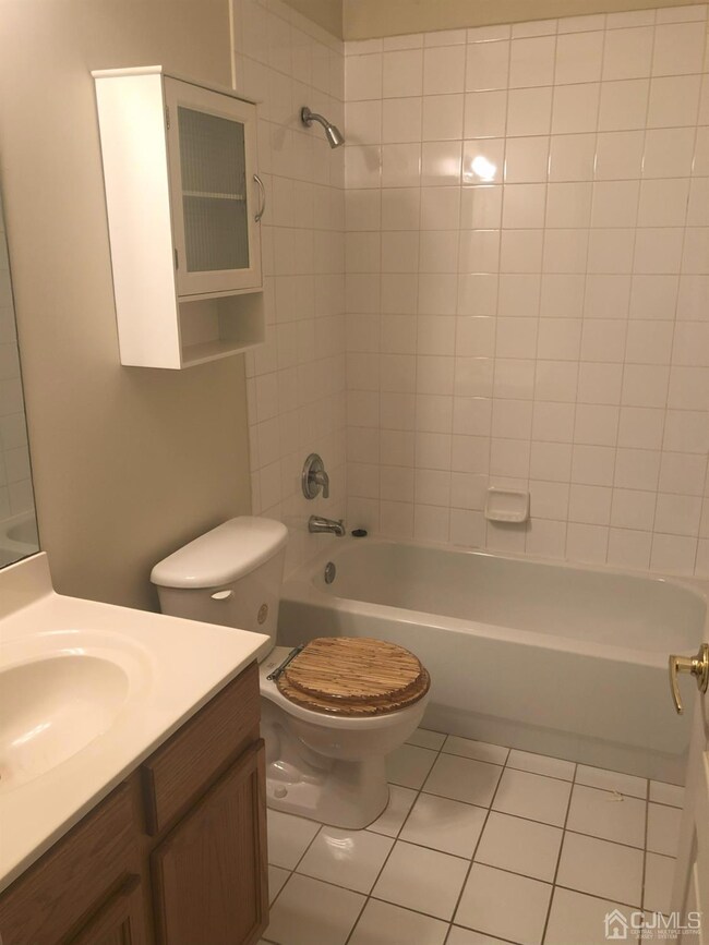 917 Del Negro Ct, South Plainfield, NJ 07080 - photo 6