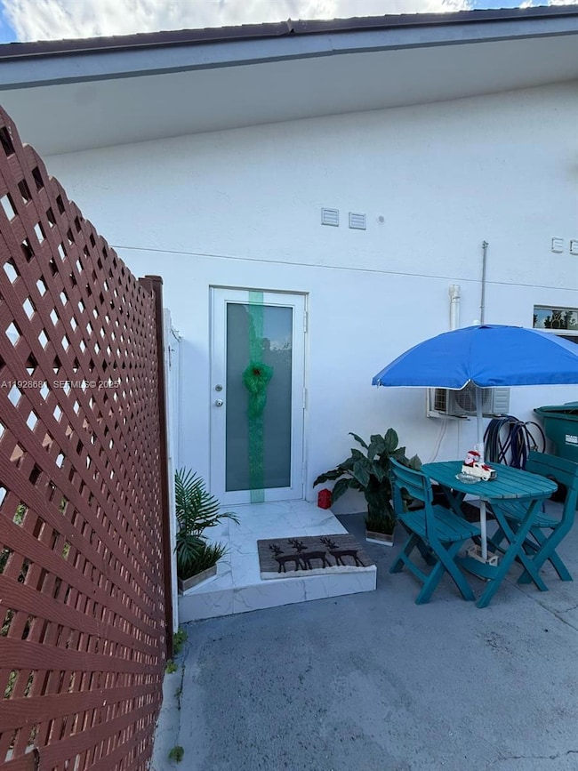 2410 SW 143rd Ct unit 1, Miami, FL 33175 - photo 2