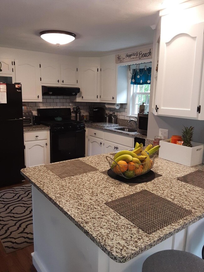 2 Kencomsett Cir, Yarmouth Port, MA 02675 - photo 5