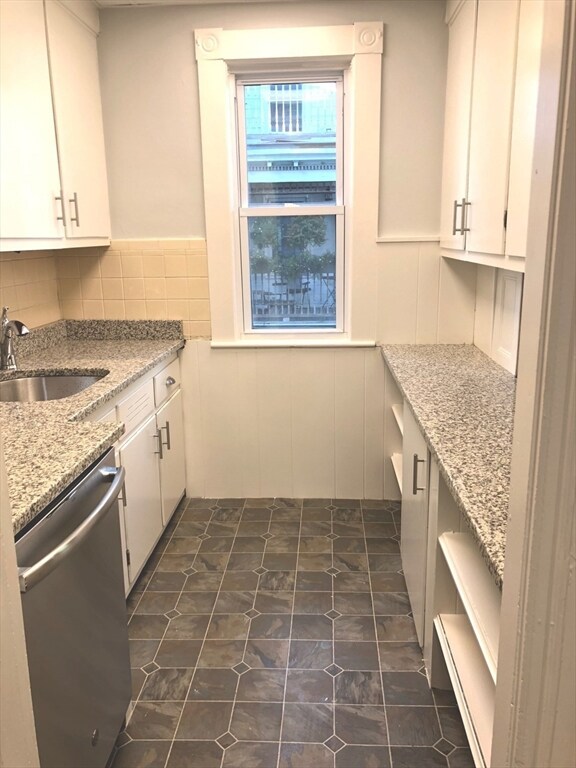 505 High St unit 505, Lowell, MA 01852 - photo 7