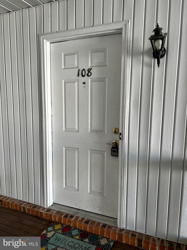 108 Claire Ct unit 8, Blackwood, NJ 08012 - photo 2