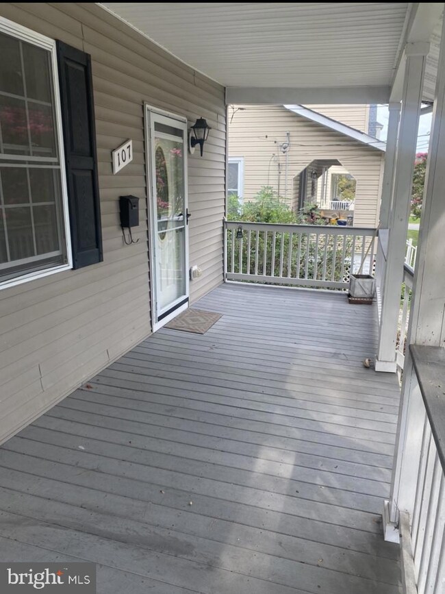 107 E Susquehanna Ave, Towson, MD 21286 - photo 2