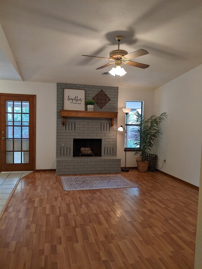 202 Sunrise Ave unit 10, Alamogordo, NM 88310 - photo 3