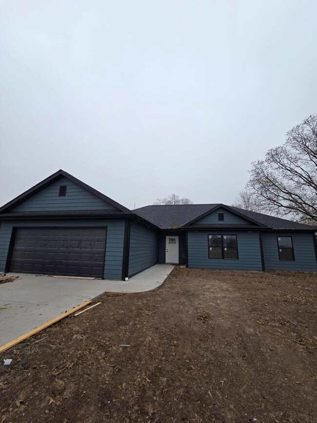 1040 Private Road 2628, Moberly, MO 65270 - photo 5