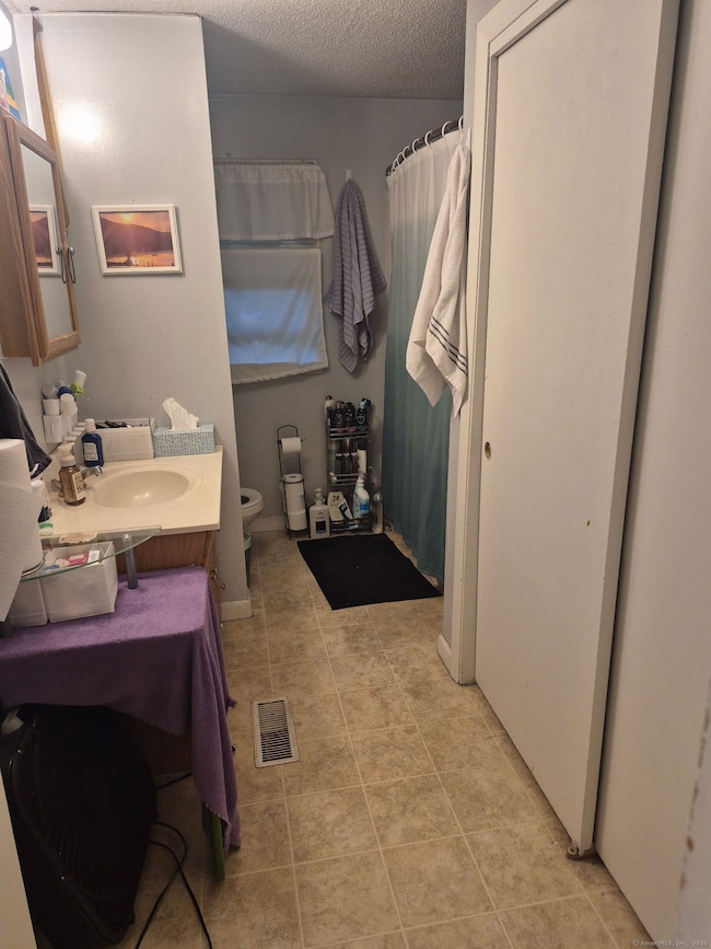 67 Spring St, Wallingford, CT 06492 - photo 4