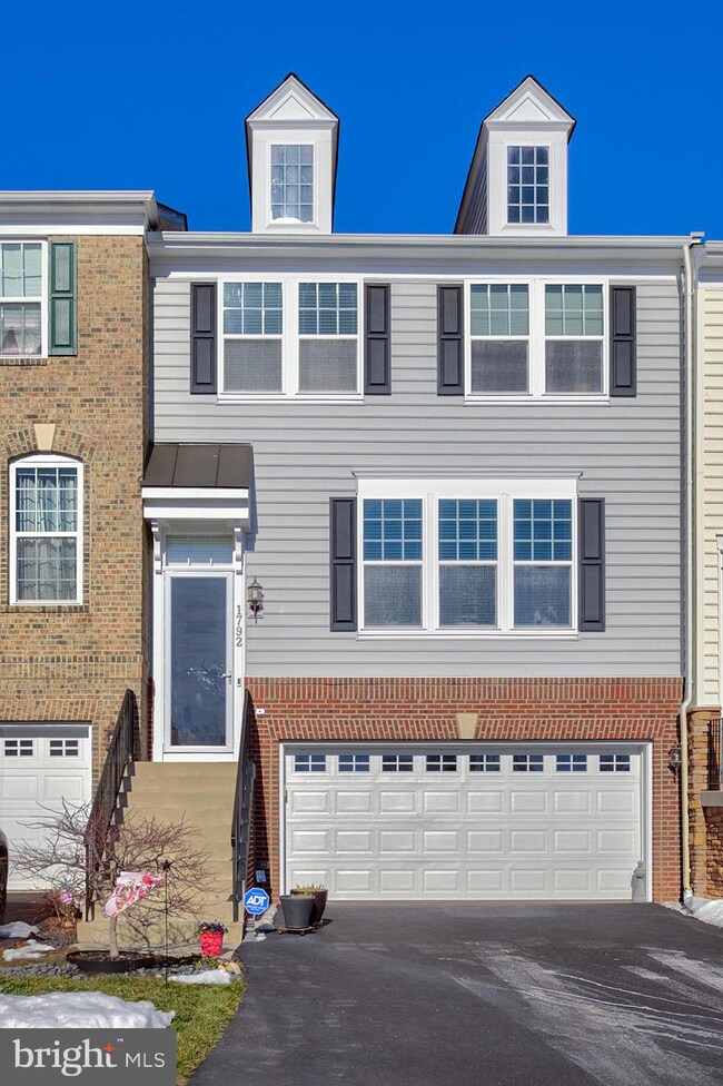 1792 Marfield Ct, Woodbridge, VA 22191 - photo 3