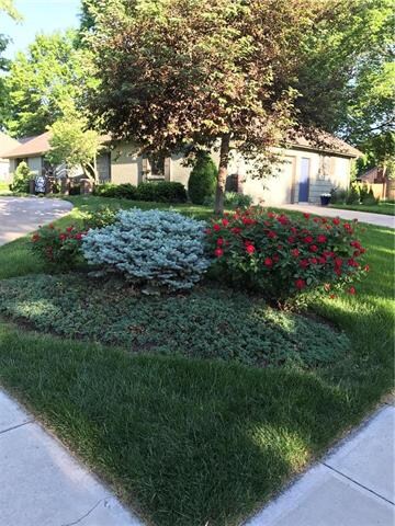 Side Entry Garage & Nicely Landscaped Yard.