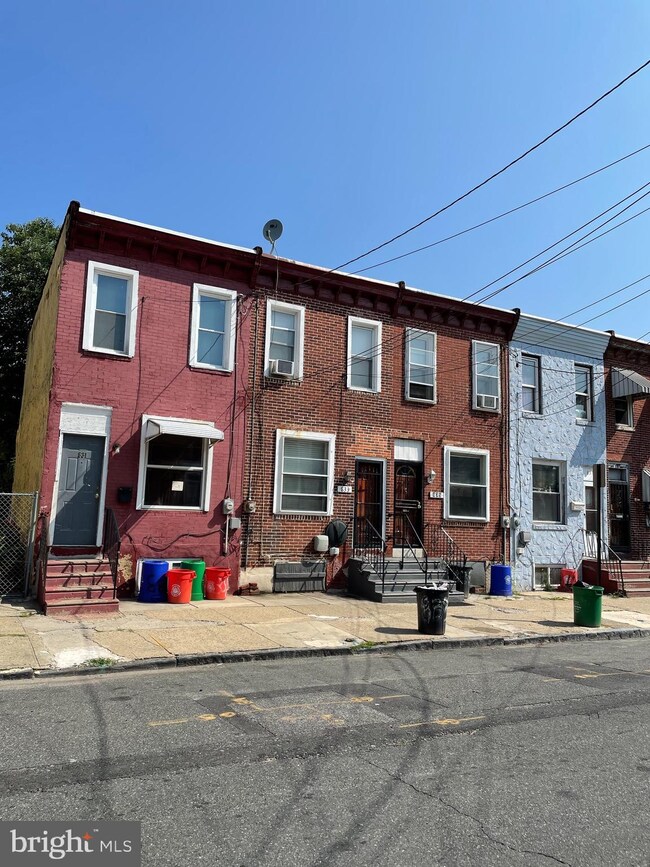 835 Spruce St, Camden, NJ 08103 - photo 2