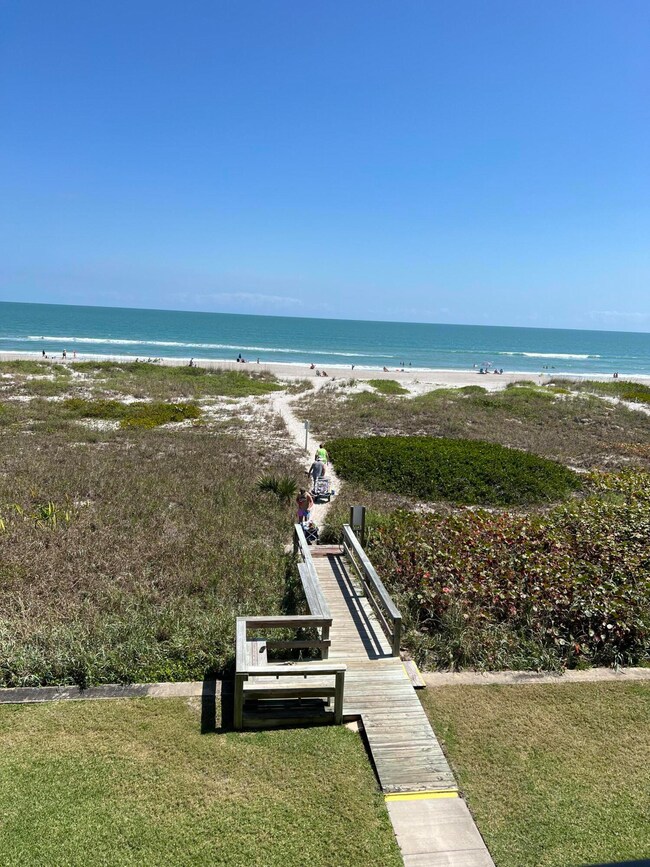 Beach private access