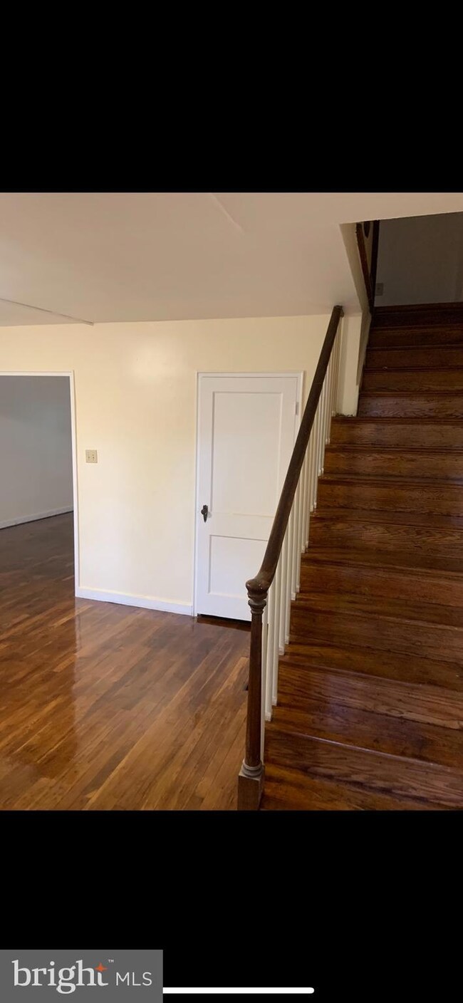 208 Sycamore Rd, Reading, PA 19611 - photo 7