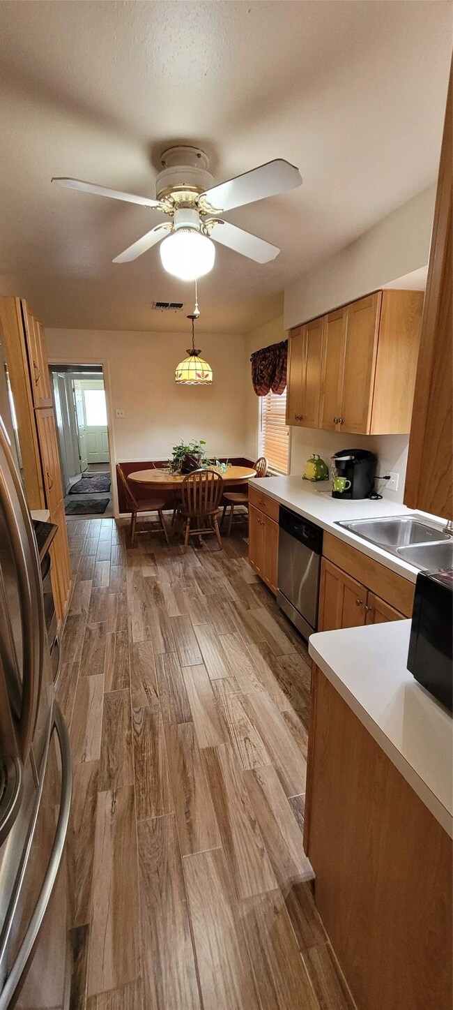 3815 Avenue P, Rosenberg, TX 77471 - photo 6