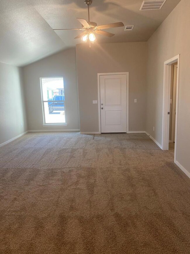 1306 Masquerade Blvd, Odessa, TX 79765 - photo 4