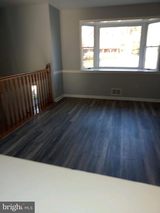 9575 Cissell Ave, Laurel, MD 20723 - photo 5